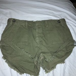 Baggy olive one teaspoon